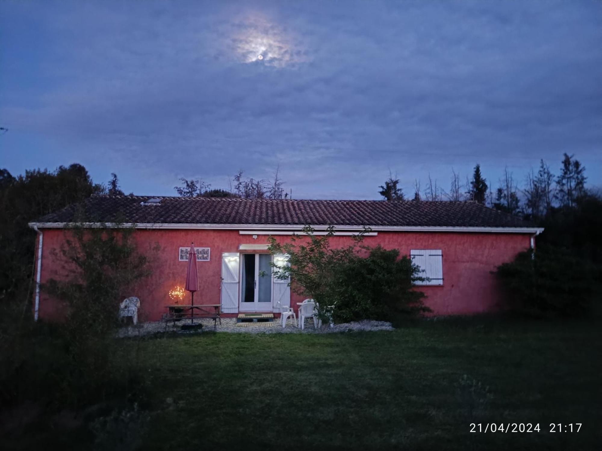 Maison spacieuse a la campagne Lavaur  Extérieur photo